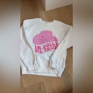 Preppy dolly Parton sweahirt! Size small! Gently used